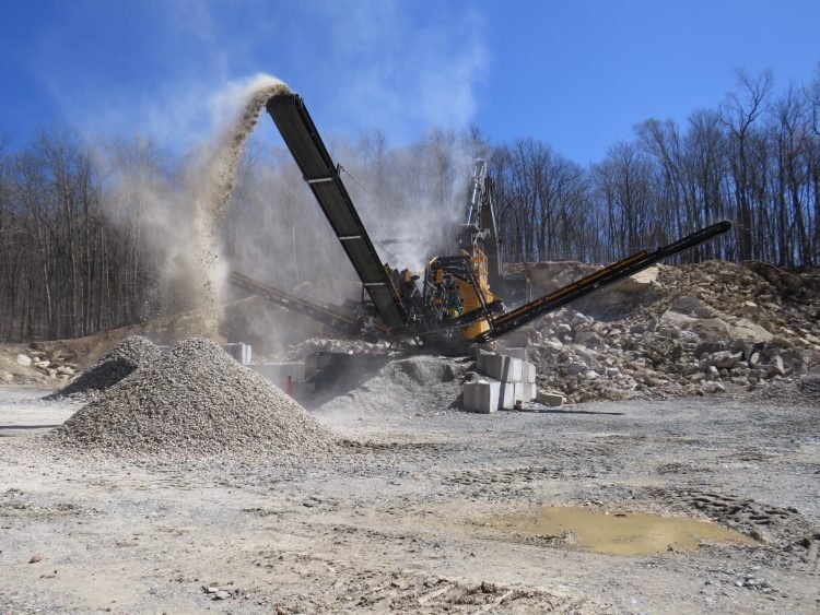 WHAT’S THE DIFFERENCE BETWEEN A ROCK CRUSHER, CONCRETE CRUSHER AND AN ASPHALT CRUSHER?
