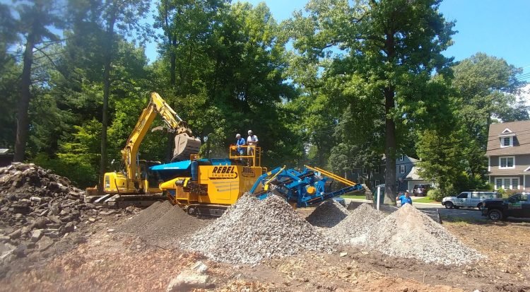 Small Concrete Crushers: Portable, Mobile & Mini Options Explained