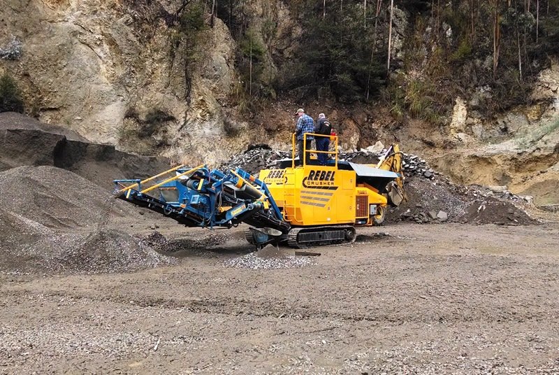 The Rebel Crusher crushing natural stone.